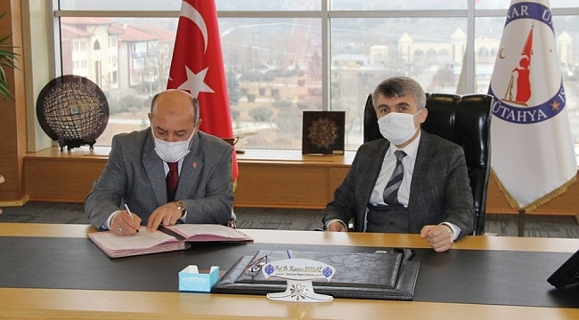 DPÜ'den "Kütahya Bilimle Şenleniyor" projesine destek