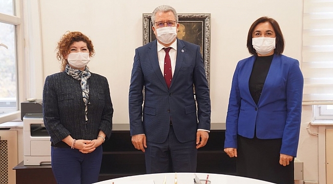Ege Tıp'a çifte gurur