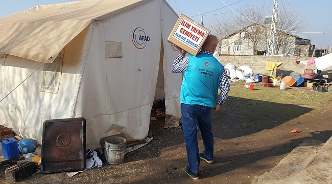 Elazığ'da 500 aileye gıda kolisi ulaştırıldı