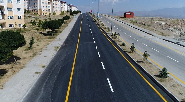Erciş'te 25 milyon TL'lik yatırımla 80 bin ton asfalt yapıldı