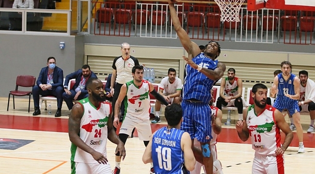 Erkekler Basketbol 1. Ligi: Yalovaspor: 58 - Kocaeli Büyükşehir Belediyesi Kağıtspor: 70