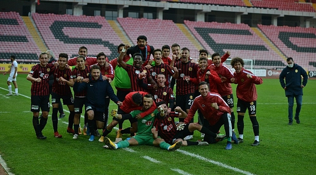 Eskişehirspor Alman devi Schalke ile aynı kaderi paylaşıyor