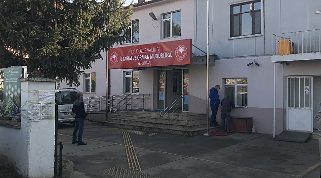 Evde olması gerekirken resmi daireye girerken yakalandı
