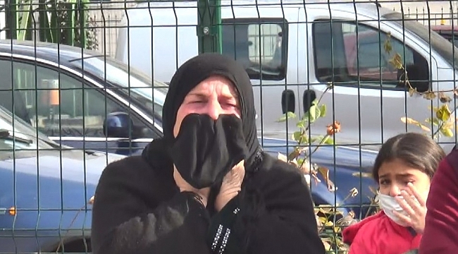 Evinin yanışını ağlayarak izledi