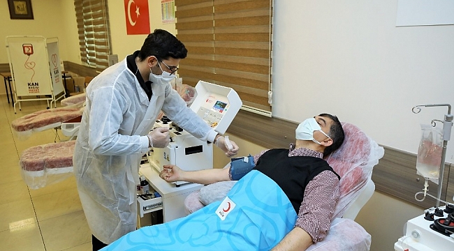 Fadıloğlu, kovid-19 hastalarına umut oldu