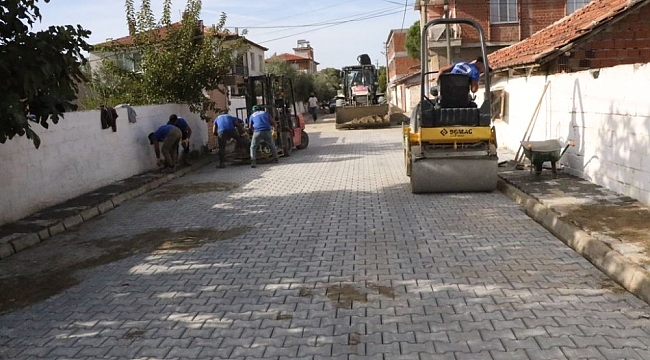 Gölmarmara'da 80 bin metrekare kilit parke döşemesi