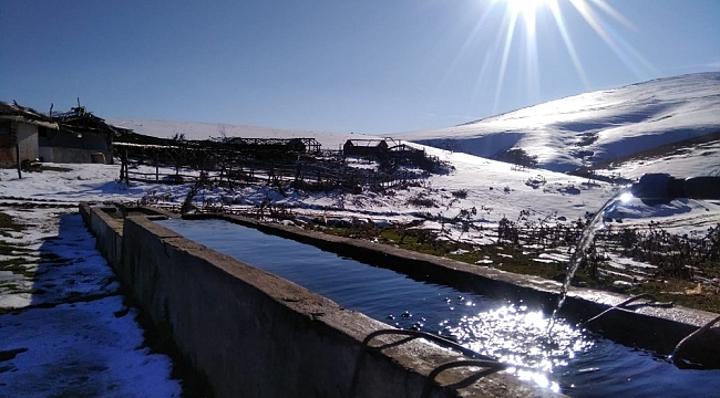 Güne beyaz örtü ile uyandılar