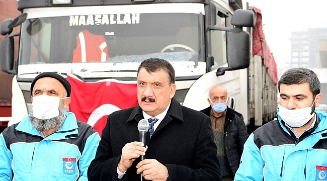 Gürkan, yardım tırlarının uğurlama törenine katıldı