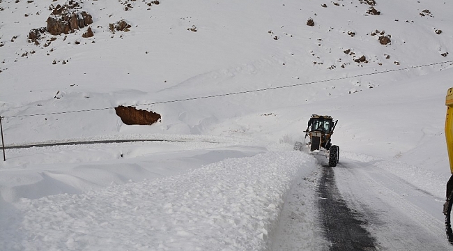 Hakkari'de 20 yerleşim yeri kapandı