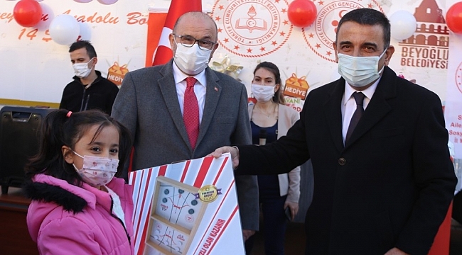 Hediye Karavanının 11'inci durağı Siirt oldu