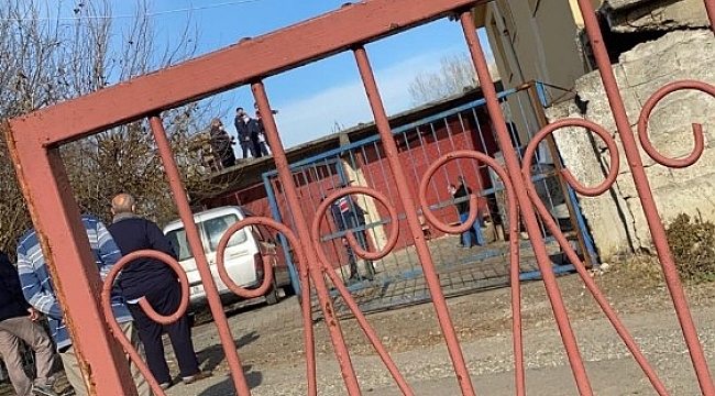 Hırsızlık zanlısı ev sahibini spreyle etkisiz hale getirdi