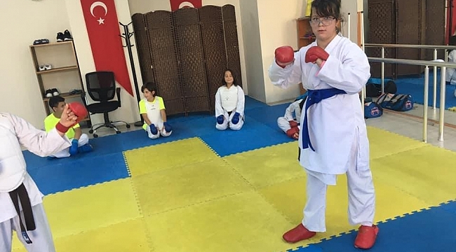 İrem Diri, karate ile engellerini aştı