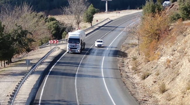 Isparta'da hatalı sollama yapan sürücülere ceza havadan geldi