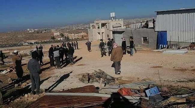 İsrail güçleri, Filistinlilerin evleri yıkmaya çalışırken arbede yaşandı