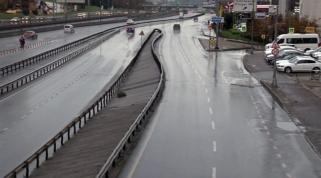 İstanbul'da boş kalan yollar havadan görüntülendi