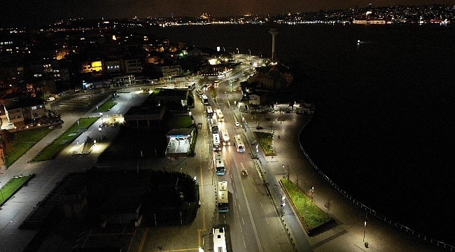 İstanbul'da kısıtlama başladı: Üsküdar Meydanı sessizliğe büründü