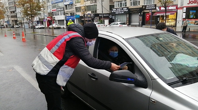 İstanbul'da trafik ekipleri kısıtlamaya yönelik denetimler gerçekleştiriyor