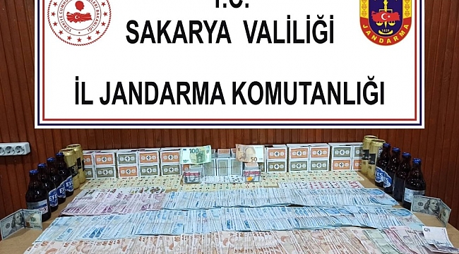 Jandarma ekiplerinin suçüstü yaptığı kumarbazlara 43 bin 750 lira ceza