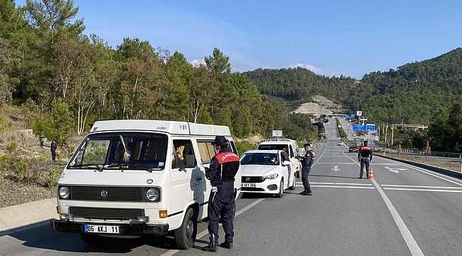 Jandarma'nın Covid-19 denetimleri sürüyor