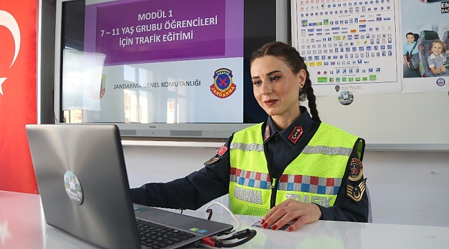 Jandarmadan öğrencilere uzaktan trafik eğitimi