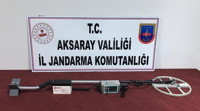 Kaçak kazı yapan defineciler suçüstü yakalandı