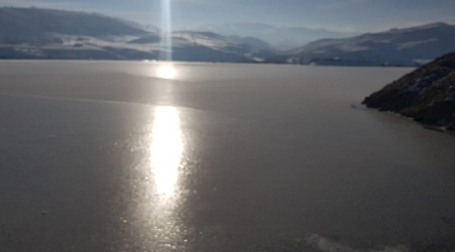 Karasu Nehri ve HES Baraj Göleti dondu