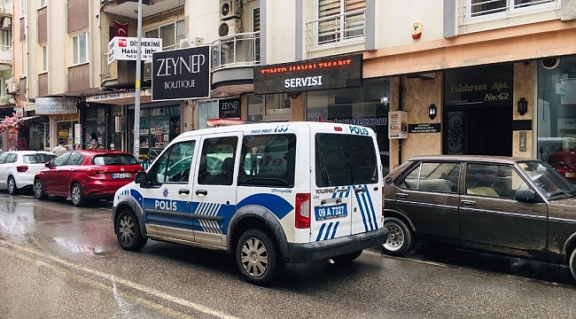Kardeşi tarafından evinde ölü bulundu