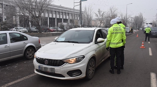 Kars'ta öncelik yaya uygulaması