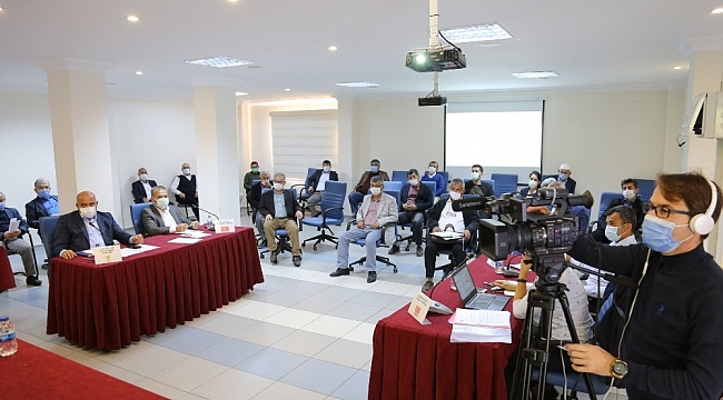 Kaş Belediyesinde yılın son meclis toplantısı yapıldı