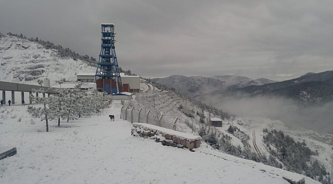 Kastamonu'da beklenen kar yağmaya başladı
