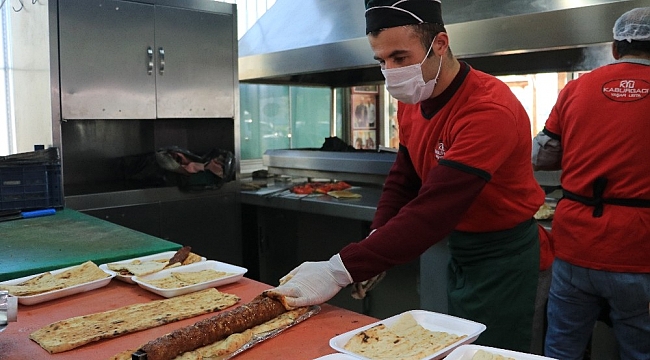 Kebap engel tanımıyor