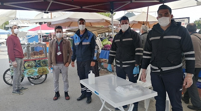 Kemer'de zabıtadan pazar yer denetimi