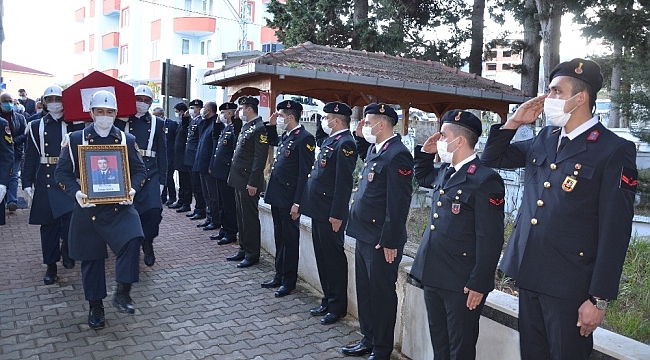 Kıbrıs gazisi emekli general son yolculuğuna uğurlandı
