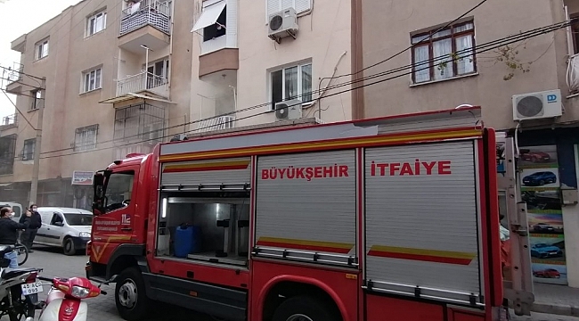 Kömürlükte çıkan yangın büyümeden söndürüldü