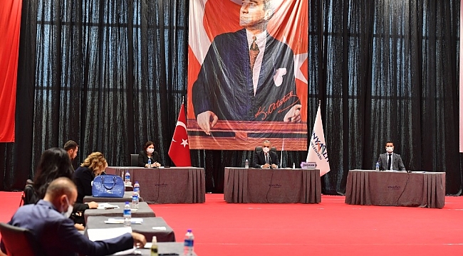 Konyaaltı'nda yılın son meclisi