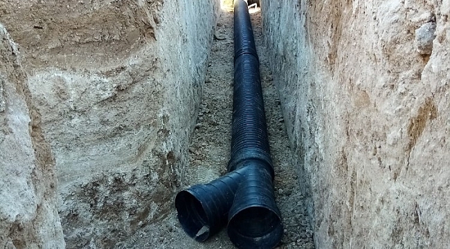 Korkuteli'nde yeni imar yolları üzerinde kanalizasyon çalışması