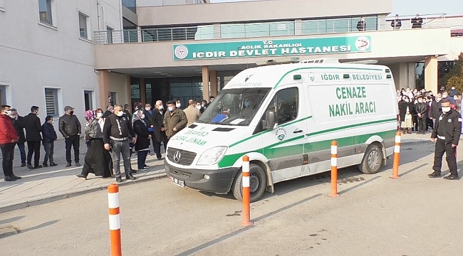 Korona virüse yenik düşen doktor son yolculuğuna uğurlandı