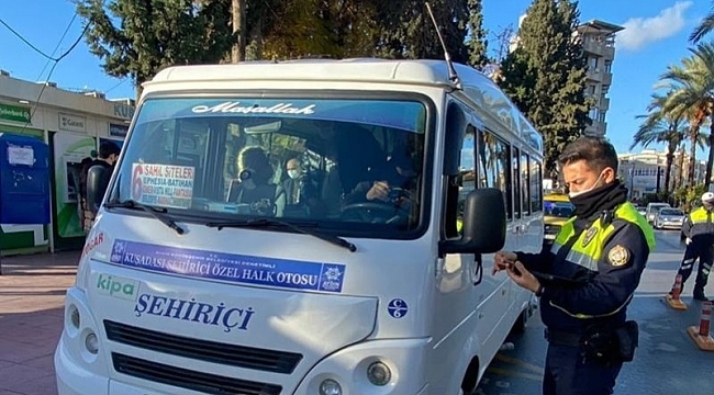 Kuşadası'nda polis ve jandarmadan yılbaşı denetimi