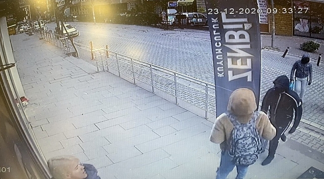 Kuyumcu anne kız, soygun girişimini böyle önledi