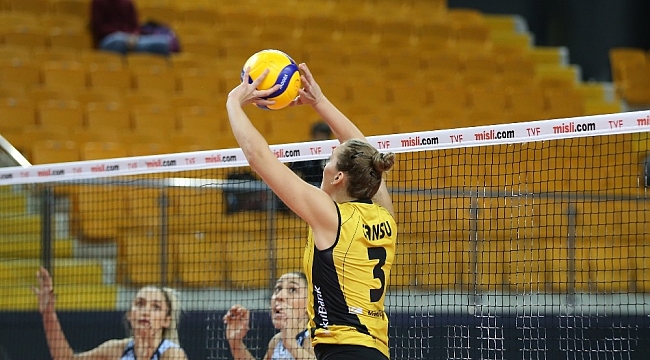 Lider VakıfBank erteleme maçında galip