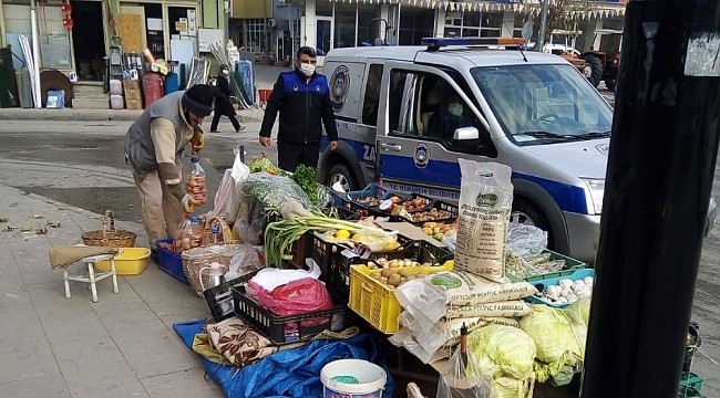Osmancık'ta kaldırım işgaline belediyeden müdahale