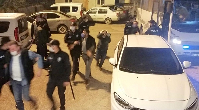 Osmaniye'de kumar oynatılan iş yeri kapatıldı