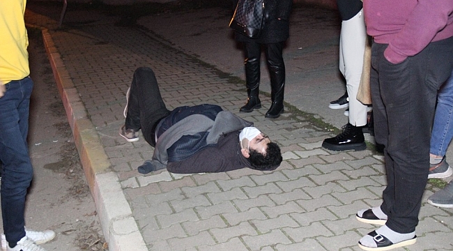 Otomobilin çarptığı bisikletli dakikalarca inledi