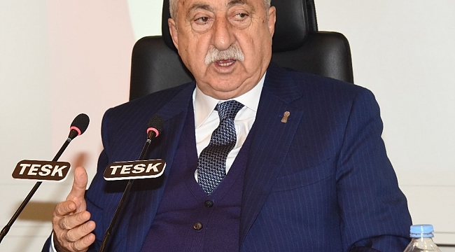 Palandöken: "En güvenilir en uygun yılbaşı hediyesi esnaftadır"