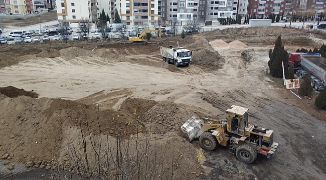 Sağlık Bakanlığı'nın Bozüyük'teki 2'inci büyük sağlık yatırımı inşaatının hafriyat çalışmalarına başlandı