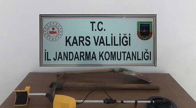 Sarıkamış'ta defineciler suçüstü yakalandı