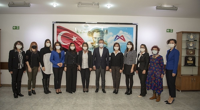 Seçer: "Yasaların kadına şiddeti önleyecek cezai müeyyideler içermesi gerekiyor"