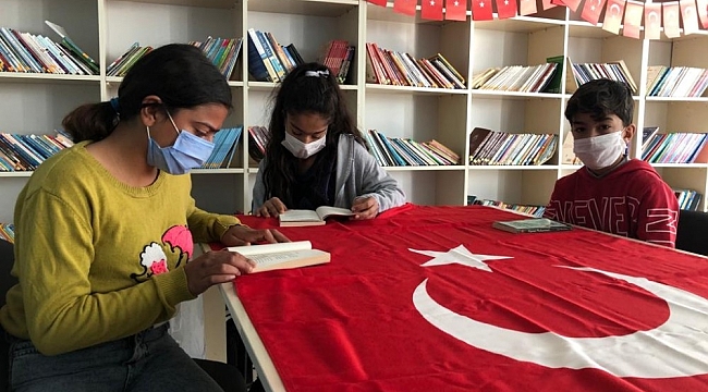 Şehit oğullarının anısına köy okulunda kütüphane açtılar