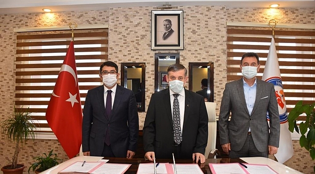 Şehzadeler'de imzalar Ali Rıza Çevik için atıldı