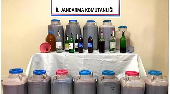 Sındırgı'da 310 litre kaçak içki yakalandı